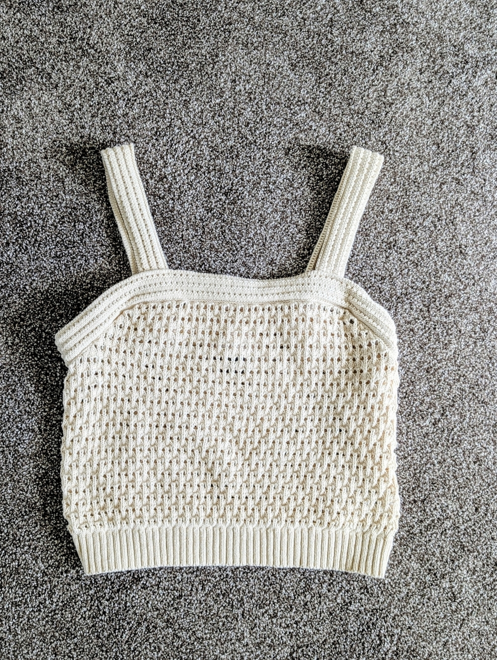 Universal Thread-Target-Ope Knit-Cream Tank-S - Picture 2 of 5